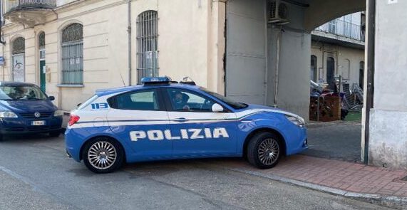 Torino – Totalmente ubriaco va a fare una denuncia alla Polizia. Era pure evaso dai domiciliari: arrestato di nuovo