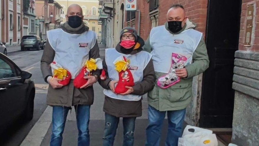 Torino – I doni dei volontari ai piccoli pazienti del Pro Infantia Derelicta: un bel gesto nel giorno della Befana