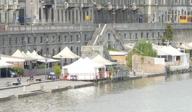 Torino – Follia ai Murazzi: un’altra bici scagliata dalla balconata