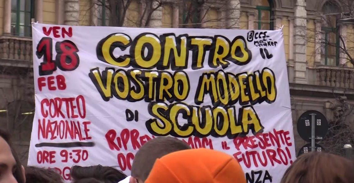 Torino – Muore a 16 anni durante uno stage, in città esplode la protesta: 20 scuole occupate. La situazione