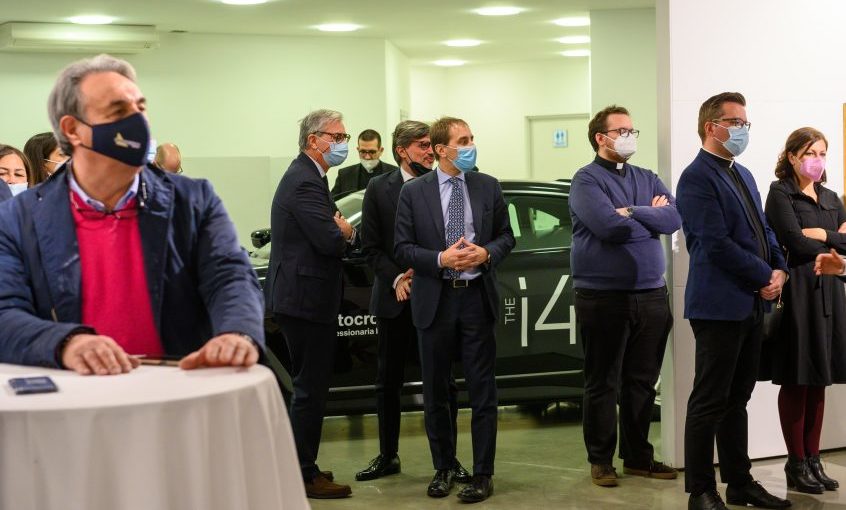 Torino – Grande evento all’Autocrocetta, fra auto, storia e tecnologia. Nuove sfide fra Italia e Ungheria