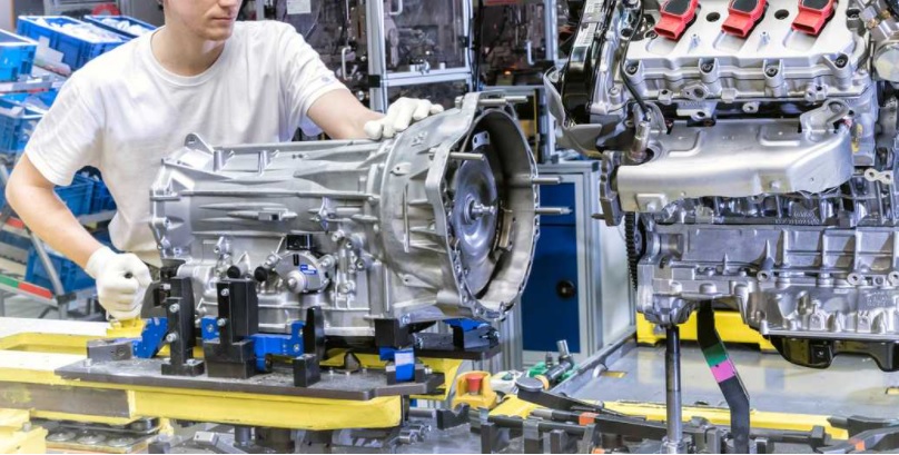 Guerra – Crisi epocale per l’industria in Italia, stop produzione in molte aziende “Mancano i cablaggi prodotti in Ucraina”