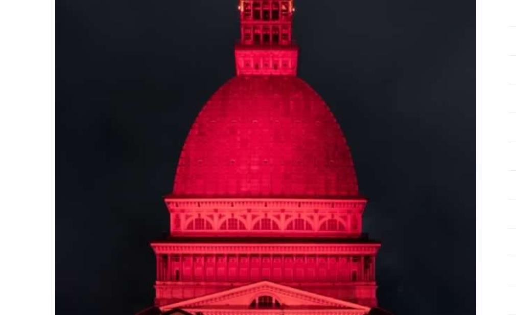 Torino – Stasera la Mole si tinge di rosso: una luce di speranza per i pazienti in attesa di trapianto