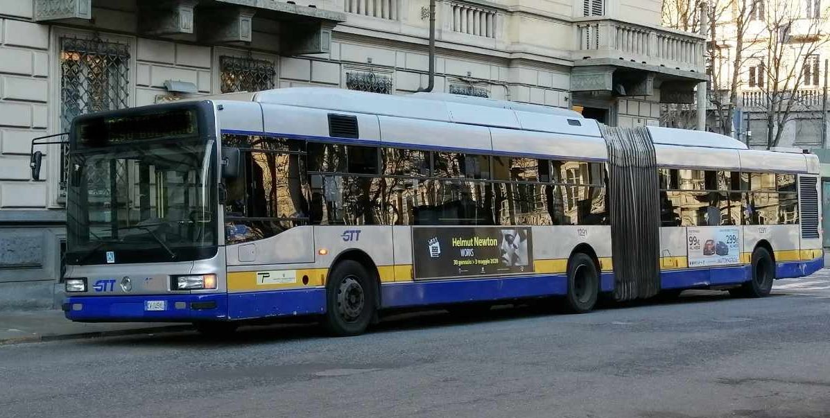 Torino – Accoltellato sull’autobus: fermato l’aggressore. Inchiodato dalle telecamere a bordo
