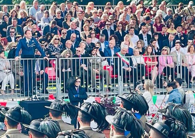 Piemonte – Il presidente Cirio “Torni la leva obbligatoria. Farebbe bene ai nostri giovani”. Ed è polemica