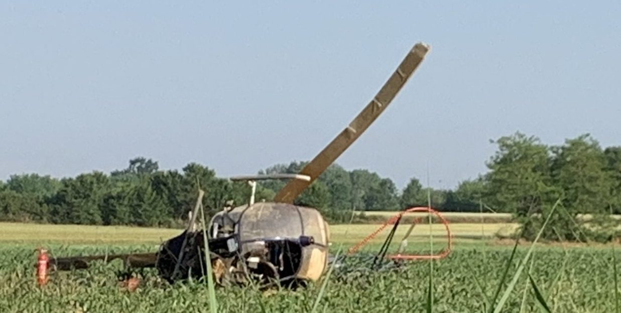 Paura in Piemonte – Precipita elicottero con a bordo 4 persone: sono gravissime