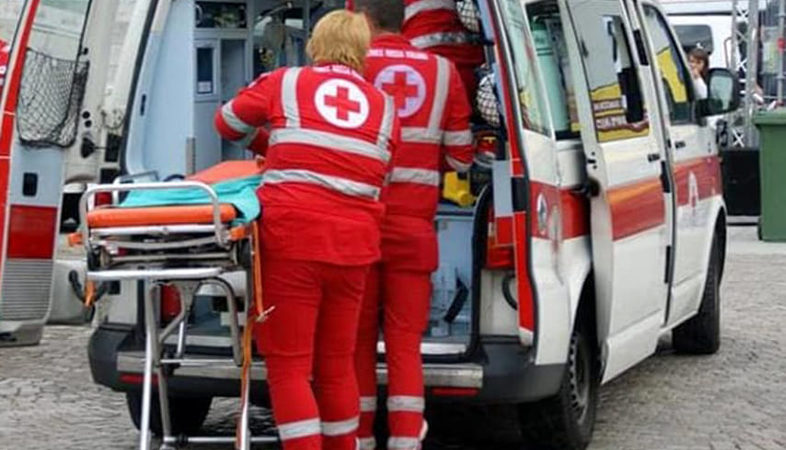 Dramma a Torino – Vede il marito aggredito dai vicini. Donna incinta perde il bambino per lo spavento