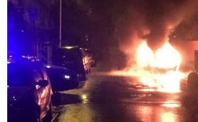 Torino – Paura nella notte, esplode bomba carta davanti ad agenzia immobiliare. Residenti allarmati