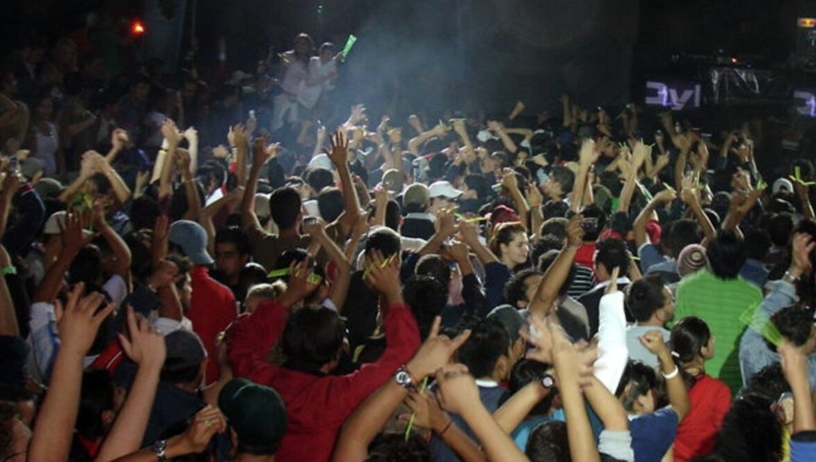 Vaiolo delle scimmie, l’allarme dell’Oms: “Alto rischio trasmissione in Festival e party estivi”