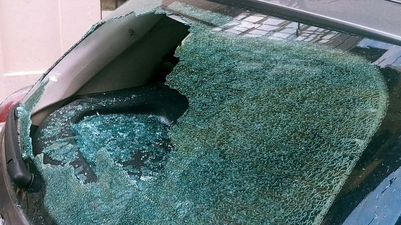 Torino – Folle notte di movida: danneggiate almeno 9 auto parcheggiate