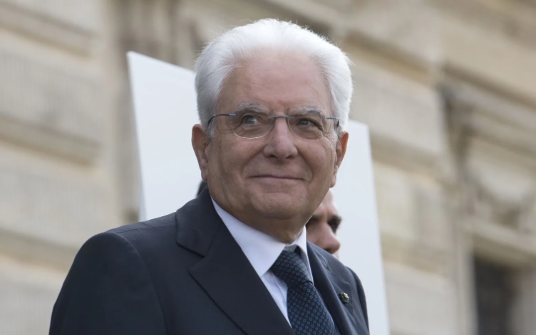 Torino – Mattarella è arrivato in piazza Castello – E’ il giorno del giuramento degli Allievi carabinieri