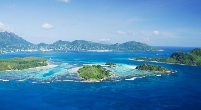 Piemonte – Evadono oltre 4 milioni di euro e comprano villa alle Seychelles