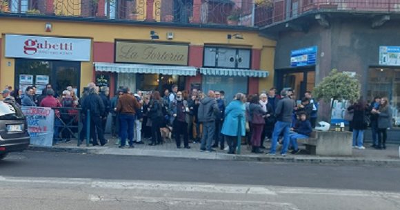 Torino – Chiusa per sempre La Torteria simbolo No Vax di Chivasso: arriva lo sfratto