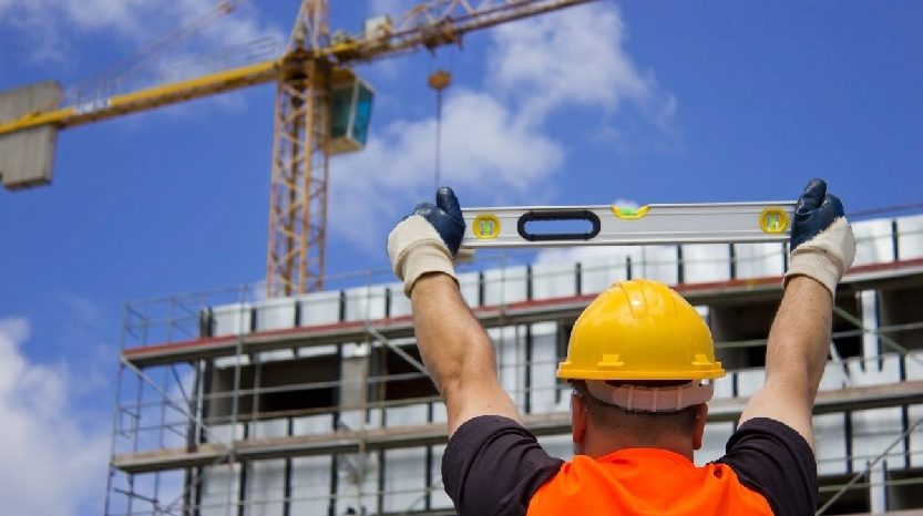 Crisi a Torino per il caro energia: 3 imprese su 4 a rischio, aumenti in bolletta del 500% – I dati allarmanti