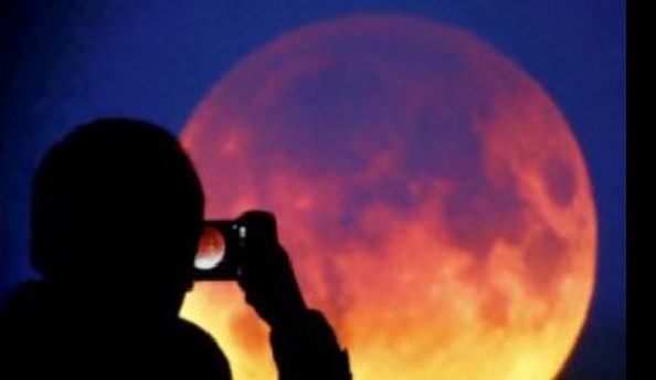 Oggi uno straordinario spettacolo nel cielo: l’eclissi totale di sole – Come vederla