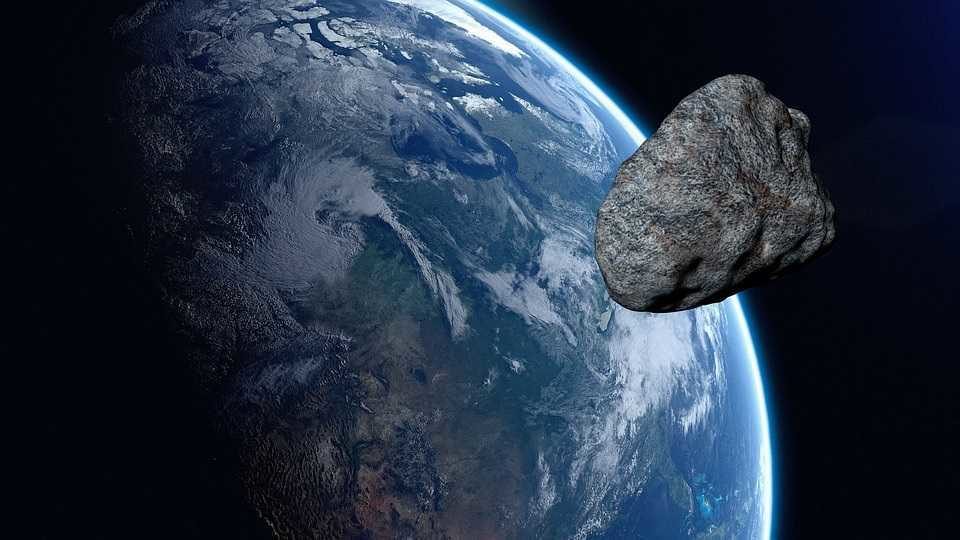 Asteroide verso la Terra: è il quarto più vicino mai registrato – E’ atteso il 26 gennaio, ecco dove osservarlo