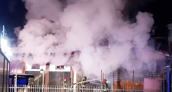 Paura nel Torinese – Auto prende fuoco dentro un garage