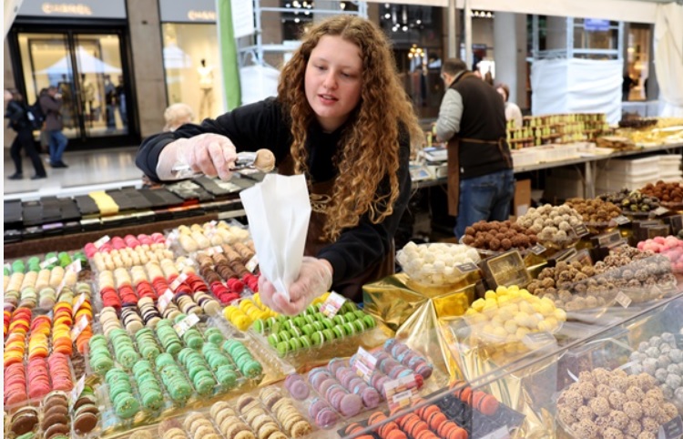 Torino – Al via Dolci Portici: Degustazioni, cioccolateria e pasticceria. L’atteso appuntamento