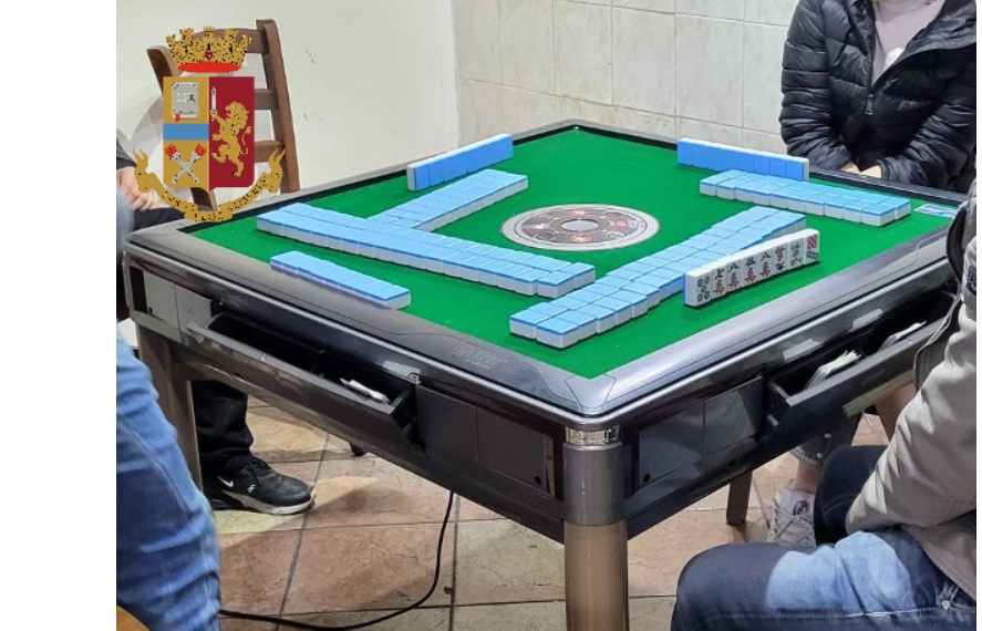 Torino – Scoperta bisca clandestina in un bar: 5 persone denunciate, locale chiuso