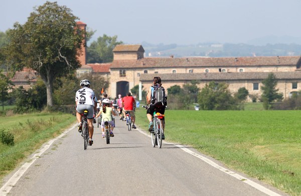 Torino – ‘Ciclovie Reali’: 400 km di percorsi su due ruote, fra le residenze reali del Piemonte. Il progetto