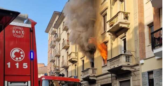 Torino – Incendio in un condominio, inquilini bloccati dal fumo. La situazione