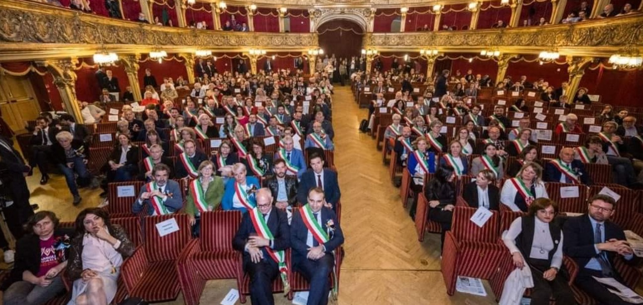 A Torino la protesta dei sindaci della Città Metropolitana per le famiglie omogenitoriali