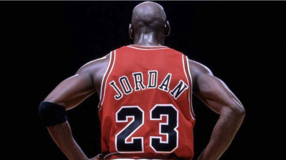 Torino – Colpo di Bolaffi: si aggiudica le mitiche scarpe di Michael Jordan: saranno esposte nella città della Mole