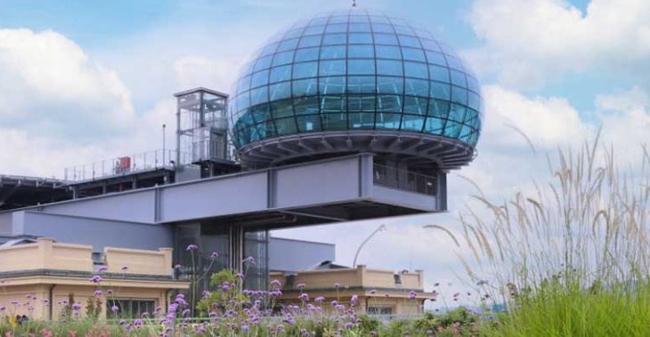 Torino – Il Salone del Libro a 28 metri di altezza: da quest’anno incontri anche sul tetto del Lingotto. Ecco la novità