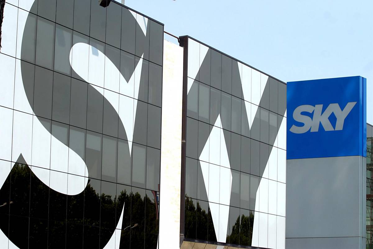 Sky, bilancio in rosso –  Persi 2 miliardi in 3 anni