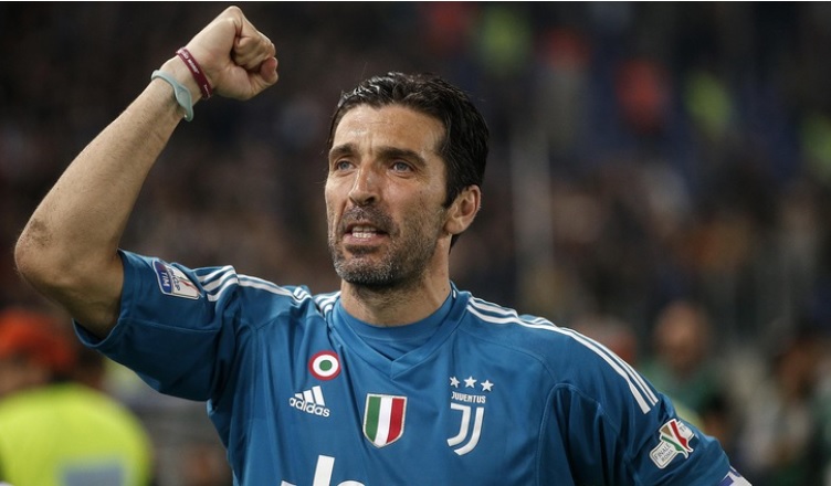 Buffon, ora è ufficiale: addio al calcio – Si chiude la carriera di un monumento, ecco cosa farà