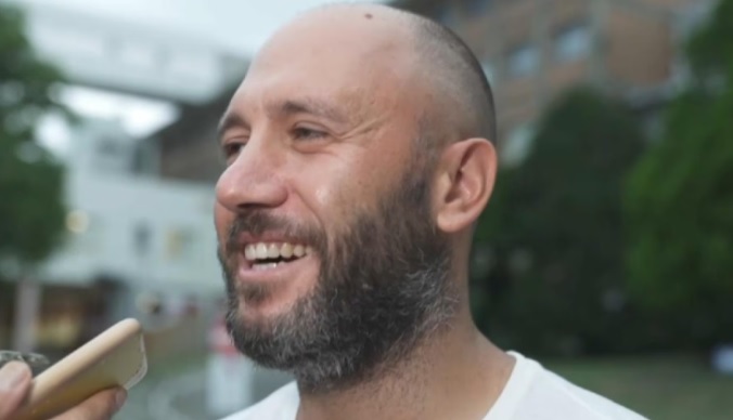 Miracolo di Torino – Parla il salvatore della bimba, volata dal quinto piano “Ho chiuso gli occhi e ho sperato”