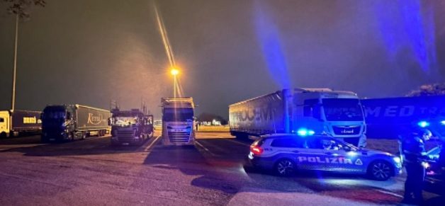 Torino – Rumeni rubano oltre 1.300 litri di gasolio. ‘Beccati’ dalla Polizia e arrestati