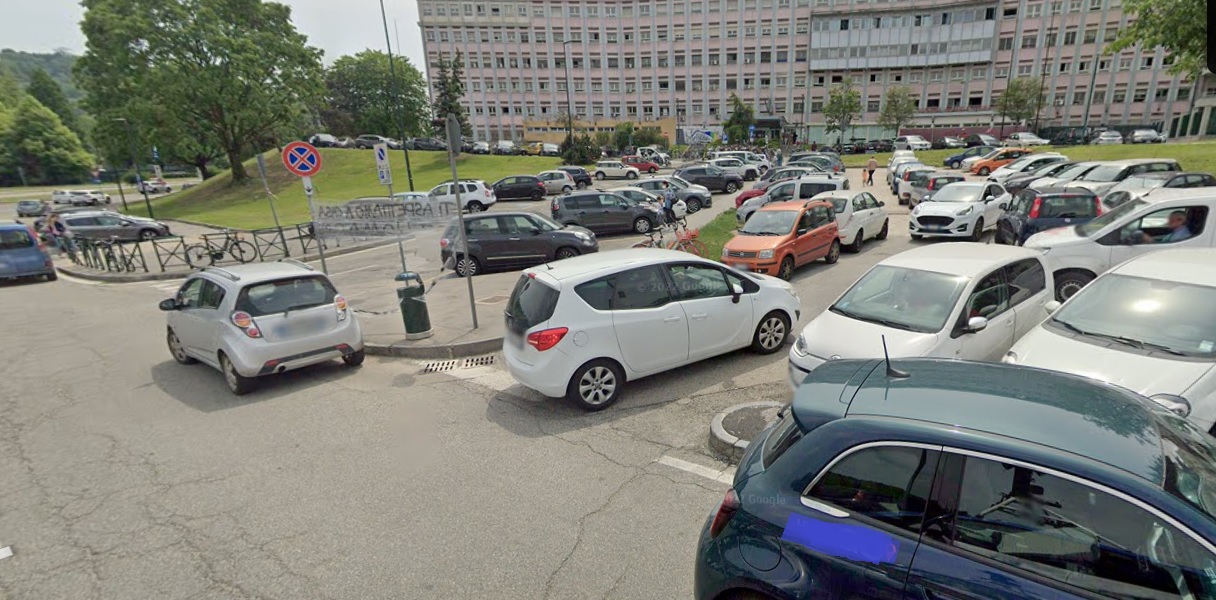 Torino – Lavori in piazza Polonia: continuano code e ingorghi. Ecco quando finirà il cantiere