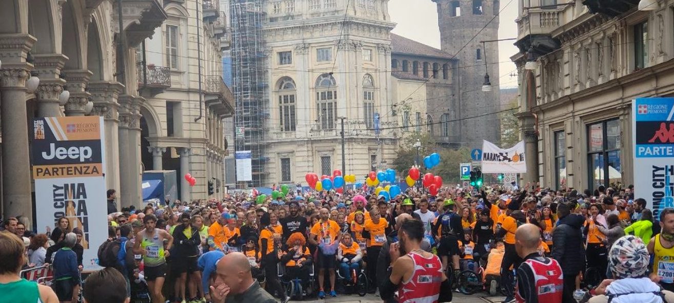 Torino – Grande successo per la Torino Marathon: 6mila partecipanti. Oltre 20mila euro raccolti per la ricerca sul cancro