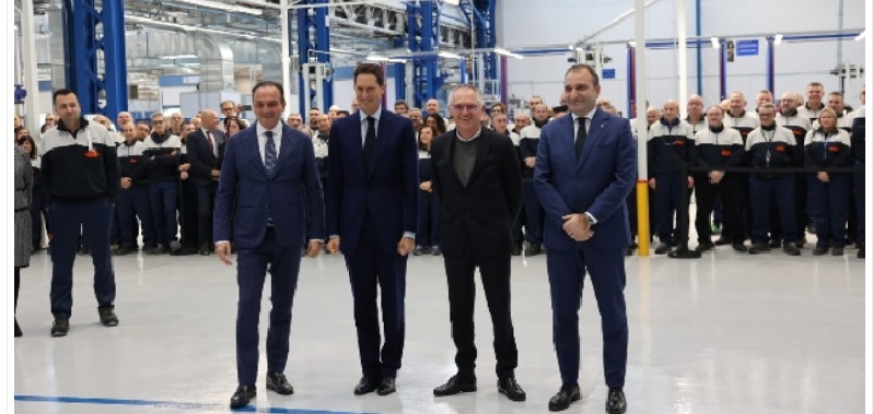 Torino- Inaugurato a Mirafiori il primo Hub di economia circolare Stellantis “Qui rinasceranno le auto”. Il progetto