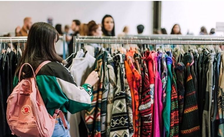 A Torino la moda vintage si vende ‘al chilo’ – Torna il super “Mercatino vintage”, prodotti da tutta Europa  INFO