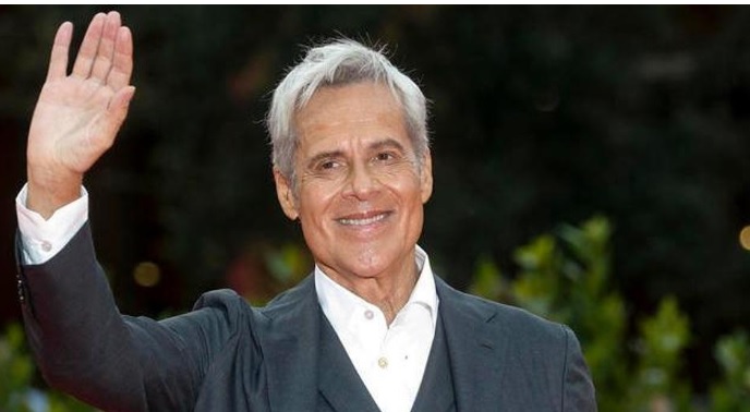 Claudio Baglioni, annuncio choc: “Mi ritiro, non voglio diventare una macchietta”