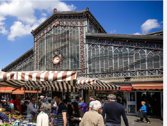 Porta Palazzo – Maghrebino ruba cellulari alle donne che fanno al spesa. Poi fugge: inseguito e arrestato