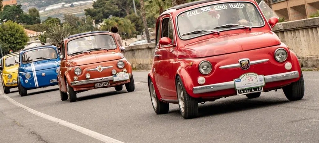 Nel Torinese l’imperdibile raduno delle 500 storiche – Il ritrovo delle mitiche auto INFO