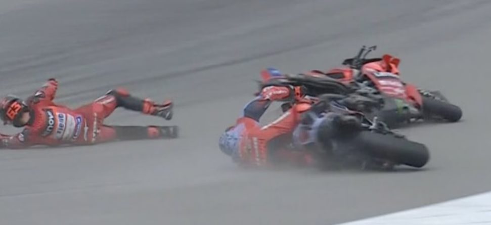 Moto Gp – Martin vince su Battistini, paura per Bagnaia. Scontro e finisce a terra