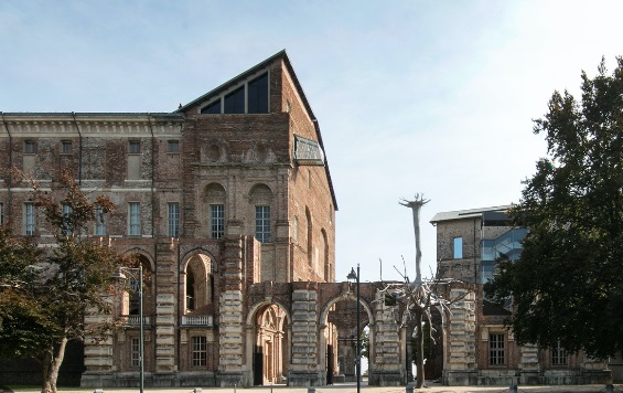 Grande festa al castello di Rivoli: si festeggia l’arrivo della Primavera, con arte e natura. L’evento