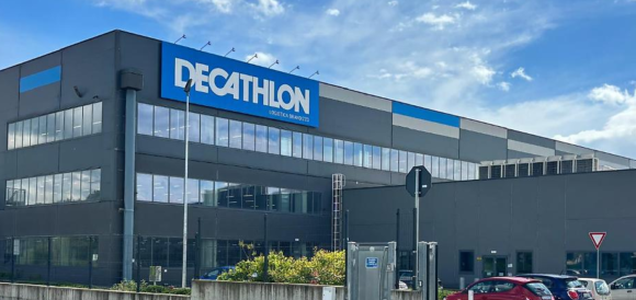 Torino – Chiude Decathlon a Brandizzo, a casa 100 dipendenti: “La realtà del lavoro è diversa dalle favole di Cirio”