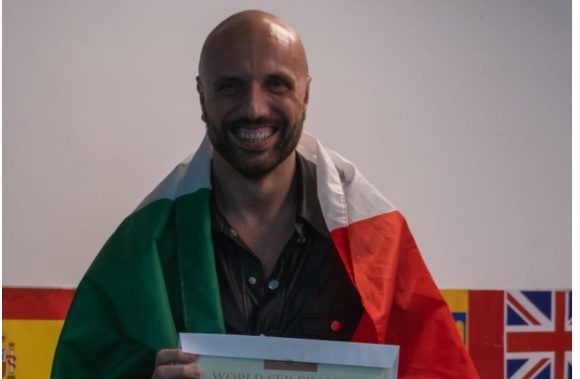 E’ Torinese il campione mondiale di sesso 2024: è lui il miglior Performer del mondo