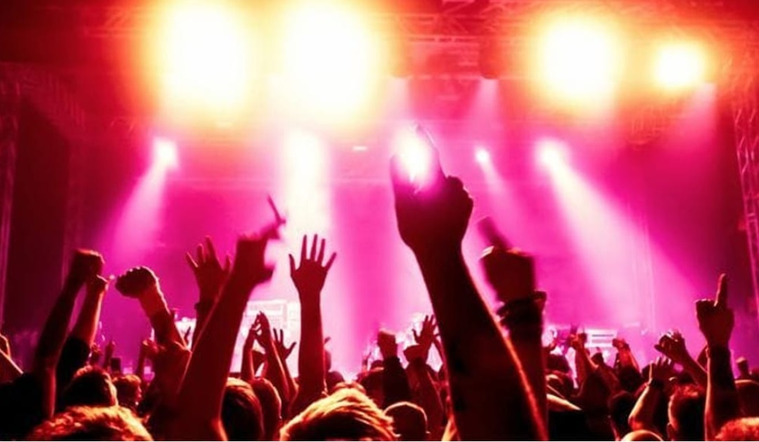 Le discoteche stanno morendo, i ragazzi della Generazione ‘Z’ non ci vanno più e cercano nuovi stimoli – Ecco i motivi