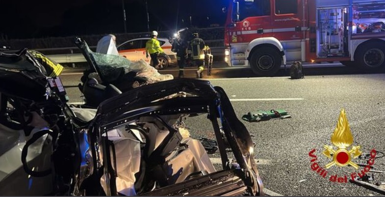 Torino – Frontale sulla A4, direzione Torino. Furgone viaggia contromano: un ferito