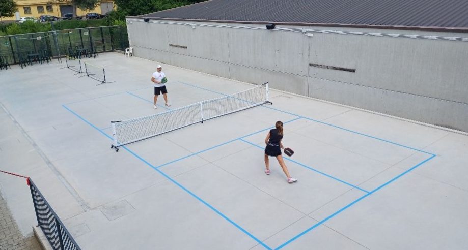 A Torino aprono i primi campi di “PickelBall: grande successo per il “tennis in miniatura”. L’inaugurazione