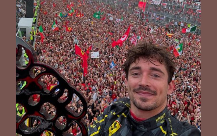 Leclerc celebra i tifosi Ferrari dopo il trionfo: “Siete i numeri 1!”