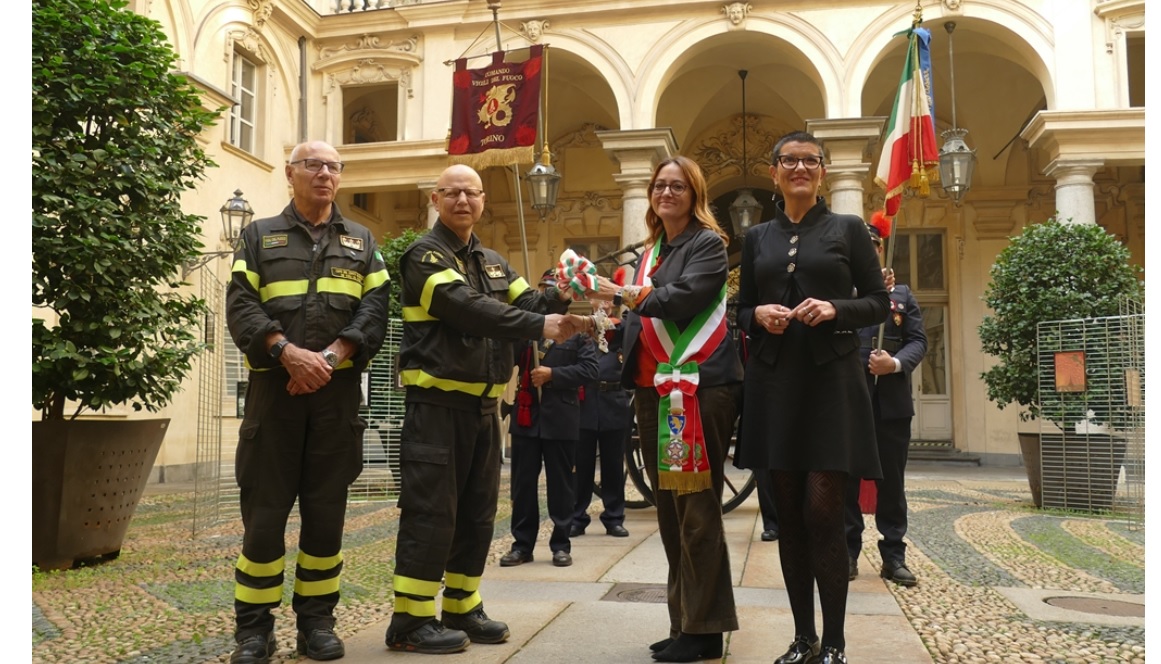 Torino celebra i 200 anni dei Vigili del Fuoco della Città: “Il pompiere paura non ne ha!”