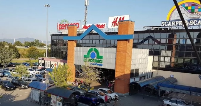 Torino – La nonna era l’insospettabile ladra. Furti a raffica a 75 anni nel Centro Commerciale