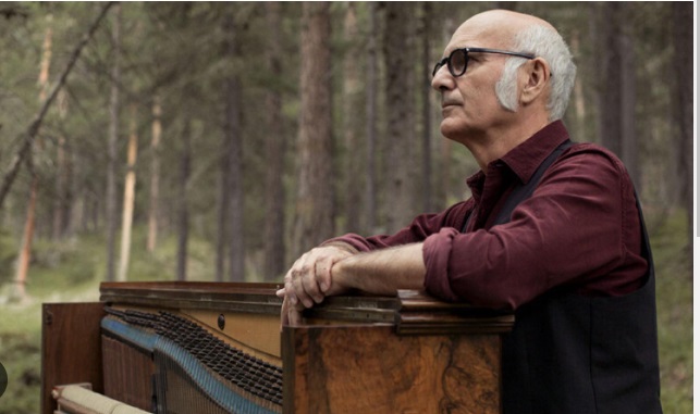 Ludovico Einaudi: “Mio padre sordo alla musica. Ecco i miei ricordi di Torino e del Piemonte”